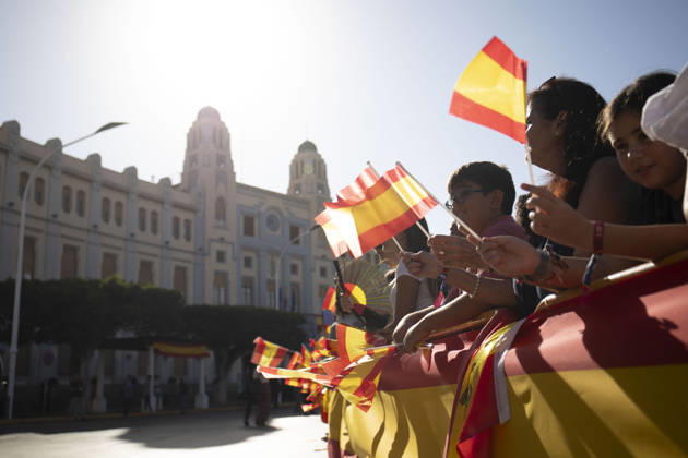 The King and Queen Visit the Autonomous City of Melilla: A large crowd waving Spanish flags gathered before King Felipe VI and Queen Letizia’s visit to the Melilla Assembly on October 14, 2026, in Melilla, Spain. The King and Queen are making their first official visit to Melilla, where they have received a welcome just as enthusiastic as the one they received in Ceuta. In Ceuta, in addition to expressing their solidarity following the massive influx of migrants last July, the monarch wished to emphasize the Spanish identity of both autonomous cities. October 14, 2026, Melilla, Spain  Copyright: xMohamedxBelkasenx 7844137