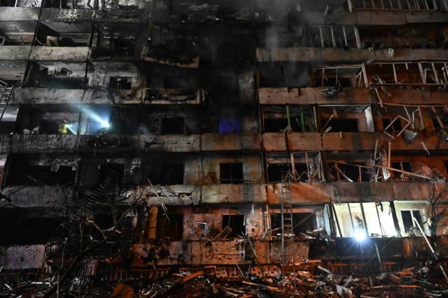 Ballistic missile strikes next to nine-story residential building in Desnianskyi district of Kyiv The aftermath of a Russian missile strike on a nine-story residential building is seen in Kyiv’s Desnianskyi district, Ukraine, on October 14, 2026. Russia launched a massive ballistic missile attack on the capital. Three women were killed and 19 people were injured in the Desnianskyi district, including a seven-year-old girl. Apartments on the first through eighth floors of the building were also damage, Credit:Oleksandr Klymenko Ukrinform Avalon Ukraine, Kyiv  Copyright: xOleksandrxKlymenkox xUkrinformx xAvalonx 1143211952