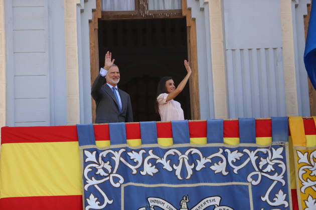 The King and Queen Visit the Autonomous City of Melilla King Felipe VI and Queen Letizia during a visit to the Melilla Assembly on October 14, 2026, in Melilla, Spain. The King and Queen are making their first official visit to Melilla, where they have received a welcome just as enthusiastic as the one they received in Ceuta. In Ceuta, in addition to expressing their solidarity following the massive influx of migrants last July, the monarch wished to emphasize the Spanish identity of both autonomous cities. October 14, 2026, Melilla, Spain  Copyright: xMohamedxBelkasenx 7844489
