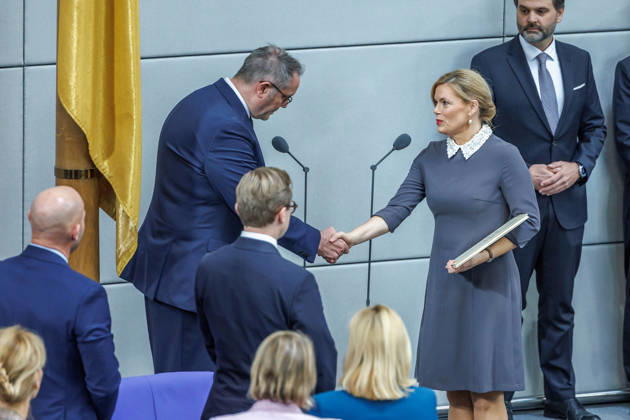Bundestag: Alexander Schweitzer (SPD), Federal Minister of Labor and Social Affairs, was sworn in by Bundestag President Julia Kloeckner at the German Bundestag on October 10, 2026, in Berlin, Berlin, Berlin, Germany, Bundestag