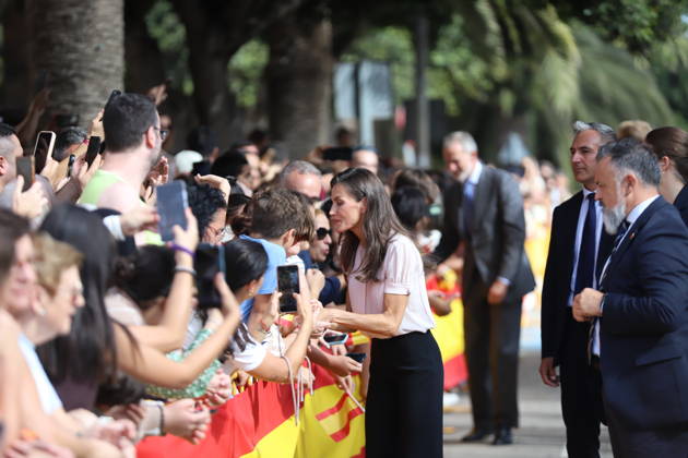 The King and Queen Visit the Autonomous City of Melilla King Felipe VI and Queen Letizia during a visit to the Pintor Eduardo Morillas Preschool and Elementary School on October 14, 2026, in Melilla, Spain. The King and Queen are making their first official visit to Melilla, where they have received a welcome just as enthusiastic as the one they received in Ceuta. In Ceuta, in addition to expressing their solidarity following the massive influx of migrants last July, the monarch wished to emphasize the Spanish identity of both autonomous cities. OCTOBER 14, 2026 PIXELATED Melilla Melilla, Spain  Copyright: xMohamedxBelkasenx 7845056