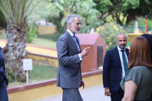 The King and Queen Visit the Autonomous City of Melilla: King Felipe VI during a visit to the Pintor Eduardo Morillas Preschool and Elementary School on October 14, 2026, in Melilla, Spain. The King and Queen are making their first official visit to Melilla, where they have received a welcome just as enthusiastic as the one they received in Ceuta. In Ceuta, in addition to expressing their solidarity following the massive influx of migrants last July, the monarch wished to emphasize the Spanish identity of both autonomous cities. OCTOBER 14, 2026 PIXELATED Melilla Melilla, Spain  Copyright: xMohamedxBelkasenx 7845167
