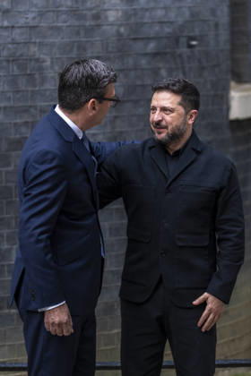 October 14, 2026, London, London, UK: LONDON, UK. Volodymyr Zelensky, President of Ukraine, visits Downing Street for talks with Andy Burnham, Prime Minister, who will underline the UK s rock-solid support for Ukraine as long as it takes. The 12th Company Irish Guards stood either side of the door of Number 10. London UK  - ZUMAl94_ 20261014_zaf_l94_044 Copyright: xStephenxChungx