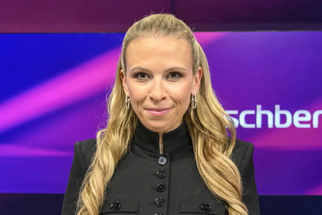 Pictured from left: Nena Brockhaus, journalist, GER, Berlin, studio, guest on Maischberger, political talk show, TV, program, with host Sandra Maischberger, Das Erste, from Adlershof, Studio 20, October 14, 2026, Copyright: HMBxMedia UwexKoch
