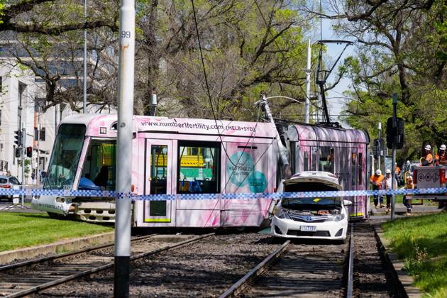 October 15, 2026, Melbourne, Victoria, Australia: A tram is derailed after a collision with a car during the morning peak hour on Victoria Parade in Melbourne, Australia. No Passengers were hurt but services have been disrupted. Melbourne Australia  - ZUMAl303 20261015_aaf_l303_006 Copyright: xSydneyxLowx