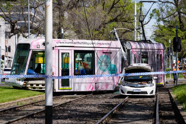October 15, 2026, Melbourne, Victoria, Australia: A tram is derailed after a collision with a car during the morning peak hour on Victoria Parade in Melbourne, Australia. No Passengers were hurt but services have been disrupted. Melbourne Australia - ZUMAl303 20261015_aaf_l303_003 Copyright: xSydneyxLowx