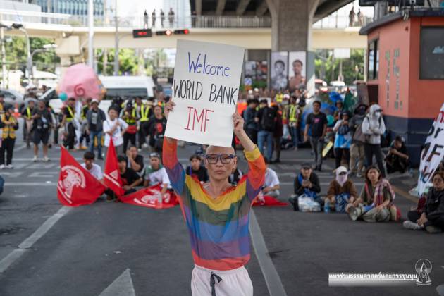 October 15, 2026, Bangkok, Thailand: BANGKOK, THAILAND, OCTOBER 15, 2026: Civil society activists march in Bangkok to protest against the World Bank and the International Monetary Fund during their 2026 Annual Meetings. Demonstrators carry banners and signs opposing the institutions as organisers seek police permission to demonstrate outside the Queen Sirikit National Convention Center. Bangkok Thailand - ZUMAq101 20261015_zna_q101_042 Copyright: xPanawatxSeangsotgx