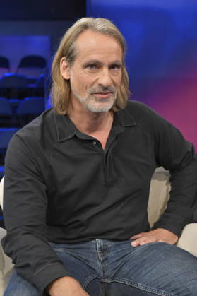 Richard David Precht on the ARD talk show *maischberger* at the Berlin Adlershof studio, Berlin, October 14, 2026 Foto:xM.xBehrensx xFuturexImagex maischberger1410_6019