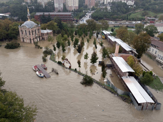 Heavy rainfall hits Istanbul ISTANBUL, TURKIYE - OCTOBER 15: An aerial view shows the historic Sadabat Mosque, also known as Aziziye Mosque, and surrounding structures submerged in floodwaters after the Kagithane Stream overflowed in the Kagithane district of Istanbul, Turkiye, on October 15, 2026. Ali Ebubekir Tokcan Anadolu Istanbul Turkey. Editorial use only. Please get in touch for any other usage.  Copyright: x2026xAnadoluxAlixEbubekirxTokcanx