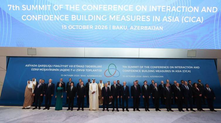 News Bilder des Tages Turkish Foreign Minister Hakan Fidan BAKU, AZERBAIJAN - OCTOBER 15: (----EDITORIAL USE ONLY - MANDATORY CREDIT - ‘TURKISH MINISTRY OF FOREIGN AFFAIRS HANDOUT - NO MARKETING NO ADVERTISING CAMPAIGNS - DISTRIBUTED AS A SERVICE TO CLIENTS----) Turkish Foreign Minister Hakan Fidan attends a family photo session ahead of the 7th Summit of the Conference on Interaction and Confidence Building Measures in Asia (CICA) in Azerbaijan on October 15, 2026. Turkish Foreign Ministry Handout Anadolu Baku Azerbaijan. Editorial use only. Please get in touch for any other usage.  Copyright: x2026xAnadoluxTurkishxForeignxMinistry Handoutx