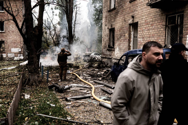 Aftermath of Russian drone attack in Kyiv KYIV, UKRAINE - OCTOBER 15: Firefighters operate following a Russian drone strikes a residential area in the city center, injuring a man who was near the impact site, in Kyiv, Ukraine, on October 15, 2026. Vincenzo Circosta Anadolu Kyiv Ukraine. Editorial use only. Please get in touch for any other usage.  Copyright: x2026xAnadoluxVincenzoxCircostax