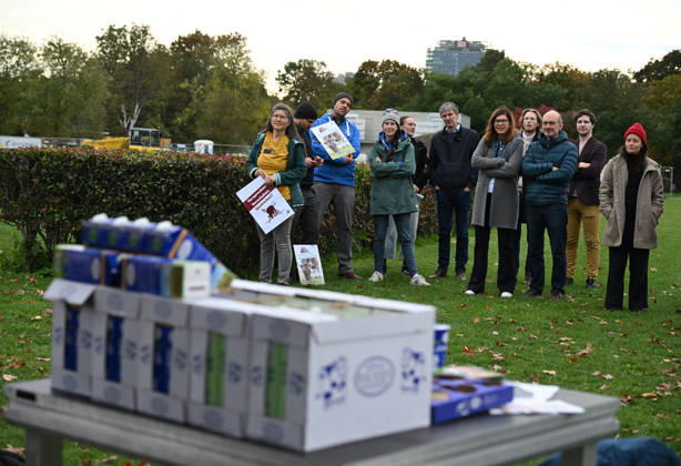 Rally calls for dairy cow pasture subsidy in Berlin BERLIN, GERMANY – OCTOBER 15: People protest in front of the German Bundestag for the introduction of a planned eco-scheme to support pasture-based dairy farming, in Berlin, Germany, 15 October 2026. The Bundestag is scheduled to debate a draft bill that would scrap the proposed subsidy. The protest is part of a week of action highlighting the importance of pasture-based livestock farming. Volodymyr Sindieiev Anadolu Berlin Germany. Editorial use only. Please get in touch for any other usage.  Copyright: x2026xAnadoluxVolodymyrxSindieievx