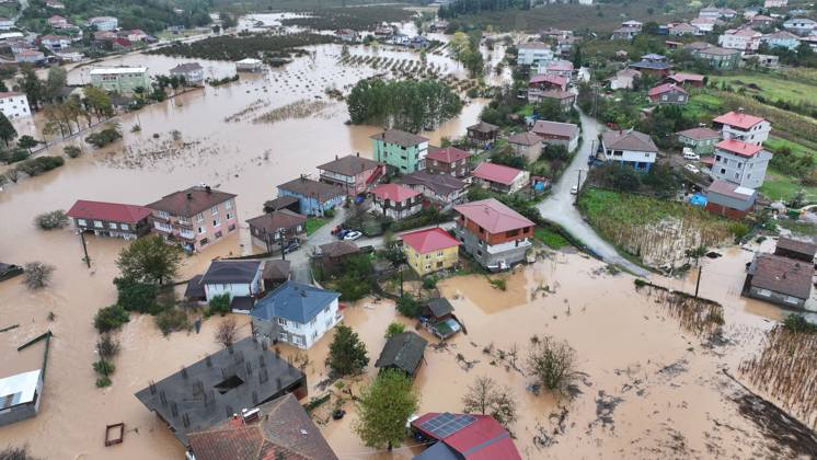 Heavy rain causes flooding in Turkiye s Sakarya SAKARYA, TURKIYE - OCTOBER 15: An aerial view of flooded homes and businesses in the Daricayiri neighborhood of Karasu district in Sakarya, Turkiye, following heavy rainfall that has continued since the previous evening, on October 15, 2026. The neighborhood entrance is closed to traffic due to flooding. Ibrahim Yozoglu Anadolu Sakarya Turkey. Editorial use only. Please get in touch for any other usage.  Copyright: x2026xAnadoluxIbrahimxYozoglux