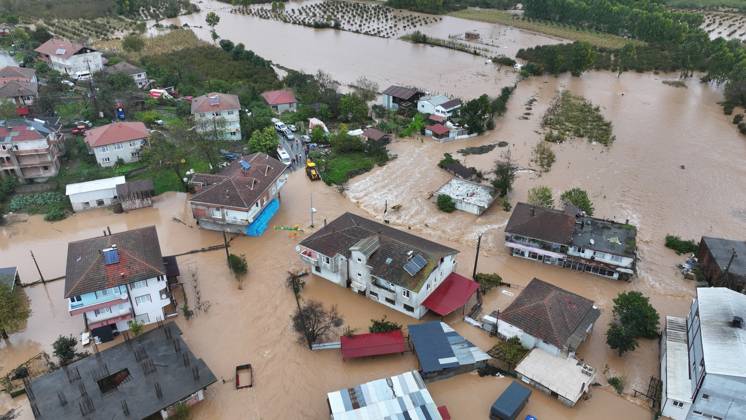 Heavy rain causes flooding in Turkiye s Sakarya SAKARYA, TURKIYE - OCTOBER 15: An aerial view of flooded homes and businesses in the Daricayiri neighborhood of Karasu district in Sakarya, Turkiye, following heavy rainfall that has continued since the previous evening, on October 15, 2026. The neighborhood entrance is closed to traffic due to flooding. Ibrahim Yozoglu Anadolu Sakarya Turkey. Editorial use only. Please get in touch for any other usage.  Copyright: x2026xAnadoluxIbrahimxYozoglux