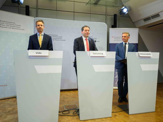 October 15, 2026: Press Conference at the BMLUK Federal Minister of Economy, Energy, and Tourism Wolfgang Hattmannsdorfer (ÖVP) on October 15, 2026, at the press conference on the federal government’s 2027 Renovation Initiative at the Federal Ministry of Agriculture and Forestry, Climate and Environmental Protection, Regions, and Water Management in Vienna, Vienna, Austria