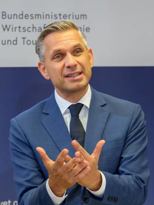 October 15, 2026: Press Conference at the BMLUK Federal Minister of Economy, Energy, and Tourism Wolfgang Hattmannsdorfer (ÖVP) on October 15, 2026, at the press conference on the federal government’s 2027 Renovation Initiative at the Federal Ministry of Agriculture and Forestry, Climate and Environmental Protection, Regions, and Water Management in Vienna, Vienna, Austria