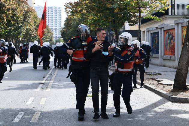 October 15, 2026, Tirana, AL: TIRANA, ALBANIA, OCTOBER 15, 2026: Students and other demonstrators take part in continuing anti-government protests in Tirana, demanding improved university conditions and the resignation of Prime Minister Edi Rama. Protesters clash with riot police as the unrest continues for a third consecutive day. Tirana AL - ZUMAq101 20261015_zna_q101_063 Copyright: xVlasovxSulajx