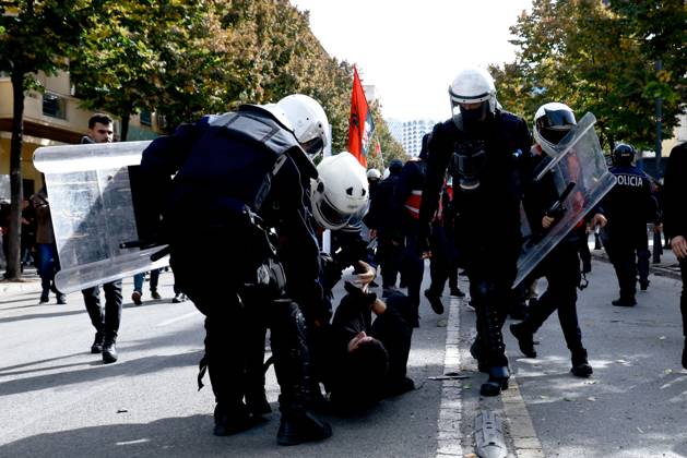 October 15, 2026, Tirana, AL: TIRANA, ALBANIA, OCTOBER 15, 2026: Students and other demonstrators take part in continuing anti-government protests in Tirana, demanding improved university conditions and the resignation of Prime Minister Edi Rama. Protesters clash with riot police as the unrest continues for a third consecutive day. Tirana AL - ZUMAq101 20261015_zna_q101_071 Copyright: xVlasovxSulajx