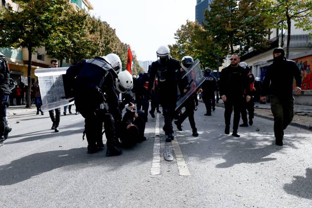 October 15, 2026, Tirana, AL: TIRANA, ALBANIA, OCTOBER 15, 2026: Students and other demonstrators take part in continuing anti-government protests in Tirana, demanding improved university conditions and the resignation of Prime Minister Edi Rama. Protesters clash with riot police as the unrest continues for a third consecutive day. Tirana AL - ZUMAq101 20261015_zna_q101_072 Copyright: xVlasovxSulajx