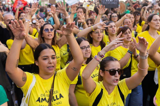 October 15, 2026, Madrid, Madrid, SPAIN: On the second day of an indefinite teachers strike, thousands of educators gathered in front of the Madrid regional Department of Education. They are demanding better working conditions and school facilities, as well as an increase in the public education budget in contrast to the subsidies provided to private education. Madrid SPAIN - ZUMAl221 20261015_zip_l221_022 Copyright: xIgnacioxLopezxIsasmendix