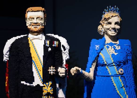 News Bilder des Tages UTRECHT - King Willem-Alexander and Queen Maxima made of LEGO bricks during the first day of LEGO World at the Jaarbeurs. For seven days, young and old can have fun with the building toys. REMKO DE WAAL ANP netherlands out - belgium out  Copyright: xx x572524361x originalFilename: 572524361.jpg