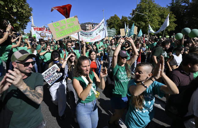 Students and teachers rally in Madrid as education strike continues MADRID, SPAIN - OCTOBER 15: Students and education workers march through central Madrid carrying banners and placards as an indefinite strike demanding improved education conditions continues for a second day, on October 15, 2026 in Madrid, Spain. Students who walked out of classes joined teachers and other education staff in the demonstration, which was called by unions representing the education sector. Burak Akbulut Anadolu Madrid Spain. Editorial use only. Please get in touch for any other usage.  Copyright: x2026xAnadoluxBurakxAkbulutx