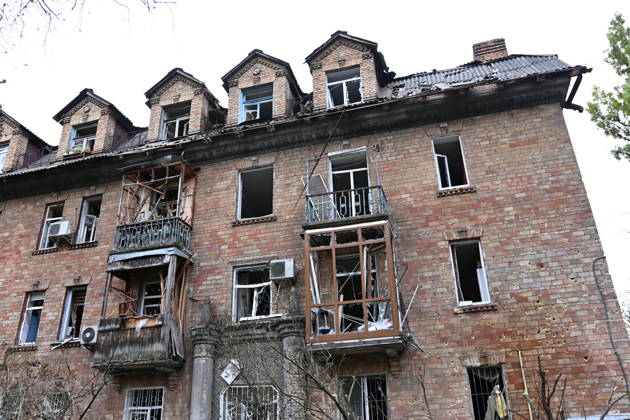 Aftermath Of A Russian Drone Attack In Kyiv, 15 Oct 2026 The damaged facade of a residential building following a strike by a Russian Geran-5 drone during Russia s attack on Ukraine in Kyiv, Ukraine, on October 15, 2026. Kyiv Ukraine  Copyright: xOleksandrxGusevx originalFilename: gusev-notitle261015_np9Uv.jpg