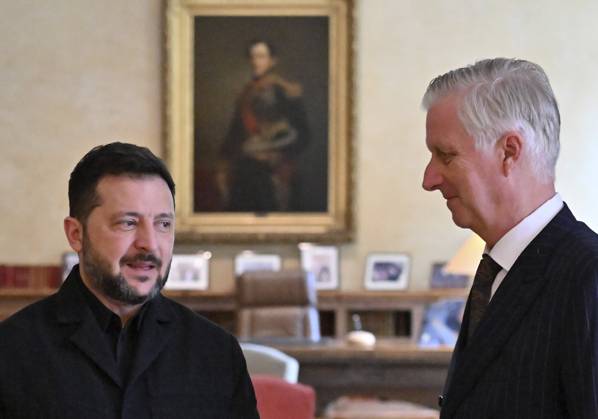 King Philippe Receives Zelensky BRUSSELS, BELGIUM - OCTOBER 15 : King Philippe receives Volodymyr Zelensky, President of Ukraine, in audience at the Royal Palace in Brussels. Brussels, Belgium, 15 10 2026 Brussels Belgium  Copyright: xBertxVanxDenxBrouckex