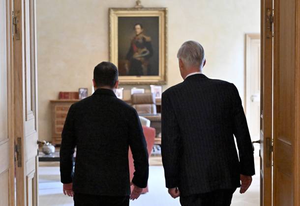 King Philippe Receives Zelensky BRUSSELS, BELGIUM - OCTOBER 15 : King Philippe receives Volodymyr Zelensky, President of Ukraine, in audience at the Royal Palace in Brussels. Brussels, Belgium, 15 10 2026 Brussels Belgium  Copyright: xBertxVanxDenxBrouckex