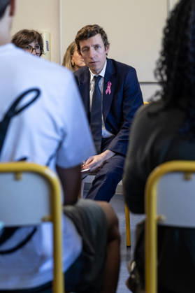 French Education Minister Edouard Geffray Visits Lycée Des Graves - Gradignan French Education Minister Edouard Geffray visits Lycée des Graves as part of a series of meetings with school communities following the recent student mobilization. The minister meets with school staff before holding discussions with elected student representatives and class delegates to adress issues raised by the demonstrations, in Gradignan, France, on October 15, 2026. Photo by Margot Le Gonidec ABACAPRESS.COM Gradignan France Copyright: xLexGonidecxMargot ABACAx
