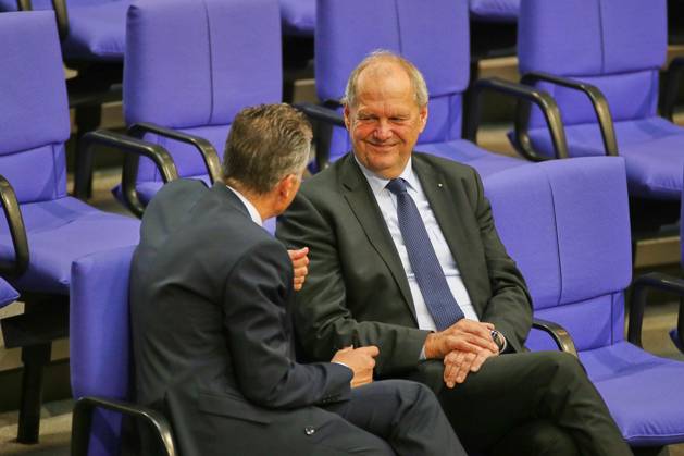 Berlin, Germany, October 15, 2026 German Bundestag 102nd Session of the Bundestag Thorsten Frei and Fritz Güntzler, both of the CDU Copyright: xdtsxNachrichtenagenturx dts_139273
