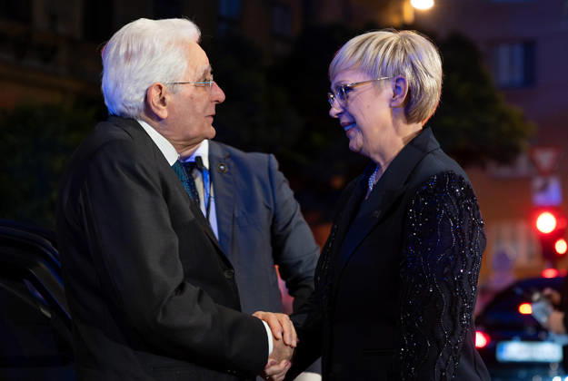 October 15, 2026, Lubiana, Slovenia: A handout picture, provided by Quirinale Press office, shows President Sergio Mattarella (L) with the President of the Republic of Slovenia, NataÅ¡a Pirc Musar, at the state lunch for the 21st Meeting of the Heads of State of the Arraiolos Group, Ljubljana, 15 October 2026. ANSA Office +++ ANSA PROVIDES ACCESS TO THIS HANDOUT PHOTO TO BE USED SOLELY TO ILLUSTRATE NEWS REPORTING OR COMMENTARY ON THE FACTS OR EVENTS DEPICTED IN THIS IMAGE - NO ARCHIVING - NO LICENSING - NPK Lubiana Slovenia  - ZUMAa110 20261015_zaf_a110_051 Copyright: xPaoloxGiandotti QuirinalexPressx
