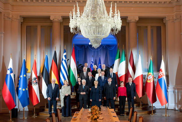October 15, 2026, Lubiana, Slovenia: A handout picture, provided by Quirinale Press Office, shows President Sergio Mattarella during the family photo with participants in the 21st Meeting of Heads of State of the Arraiolos Group, Ljubljana, 15 October 2026. ANSA Office +++ ANSA PROVIDES ACCESS TO THIS HANDOUT PHOTO TO BE USED SOLELY TO ILLUSTRATE NEWS REPORTING OR COMMENTARY ON THE FACTS OR EVENTS DEPICTED IN THIS IMAGE - NO ARCHIVING - NO LICENSING - NPK Lubiana Slovenia  - ZUMAa110 20261015_zaf_a110_056 Copyright: xPaoloxGiandotti QuirinalexPressx