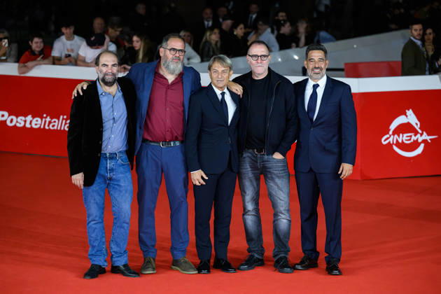 News - Rome Film Fest 2026 - DAY 2 Nicola Rafele Ravera, Francesco Tato, Alberto De Rossi, Valerio Mastandrea and Luca Beccaceci attends the Radici red carpet during the 21th Rome Film Festival at Auditorium Parco Della Musica on October 15, 2026 in Rome, Italy. Roma Auditorium Parco della Musica Italy Copyright: xDomenicoxCippitellix xLiveMediax LPN_2744984