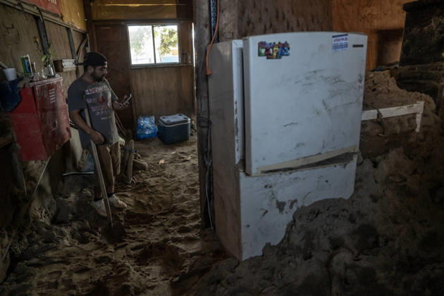 Tropical Storm Rachel leaves deadly flooding and damage in Ensen ENSENADA, MEXICO - OCTOBER 15: Residents of the Maneadero community clean mud and debris from their flooded homes following severe damage caused by Tropical Storm Rachel in Ensenada, Baja California, Mexico, on October 15, 2026. The storm damaged roadways and swept away vehicles across the region, claiming at least nine lives while search teams continue efforts to locate one missing person. Omar Martinez Anadolu Ensenada Mexico. Editorial use only. Please get in touch for any other usage.  Copyright: x2026xAnadoluxOmarxMartinezx