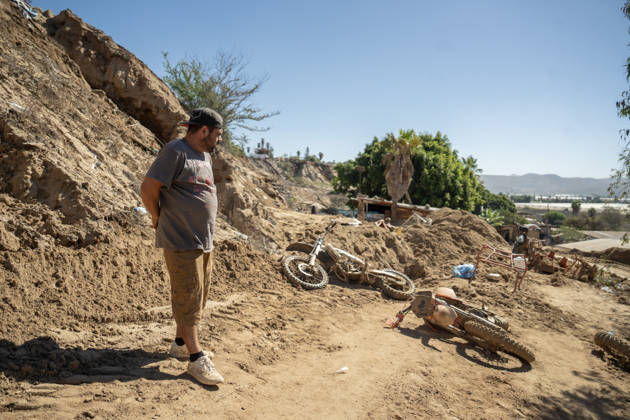 Tropical Storm Rachel leaves deadly flooding and damage in Ensen ENSENADA, MEXICO - OCTOBER 15: Residents of the Maneadero community clean mud and debris from their flooded homes following severe damage caused by Tropical Storm Rachel in Ensenada, Baja California, Mexico, on October 15, 2026. The storm damaged roadways and swept away vehicles across the region, claiming at least nine lives while search teams continue efforts to locate one missing person. Omar Martinez Anadolu Ensenada Mexico. Editorial use only. Please get in touch for any other usage.  Copyright: x2026xAnadoluxOmarxMartinezx