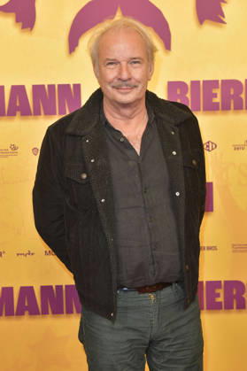 Leander Haußmann at the premiere of the documentary *Biermann* at the Kino International in Berlin, October 15, 2026 Foto:xM.xBehrensx xFuturexImagex biermann_berlin_6092