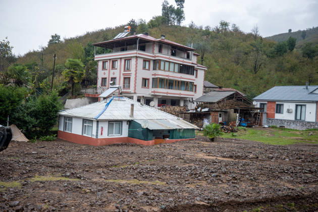 Landslide damages homes in Turkiye s Sakarya SAKARYA, TURKIYE - OCTOBER 16: Homes are damaged by a landslide and mud and rock debris carried by floodwaters following heavy rainfall in Karasu district of Sakarya, Turkiye, on October 16, 2026. Ibrahim Yozoglu Anadolu Sakarya Turkey. Editorial use only. Please get in touch for any other usage.  Copyright: x2026xAnadoluxIbrahimxYozoglux