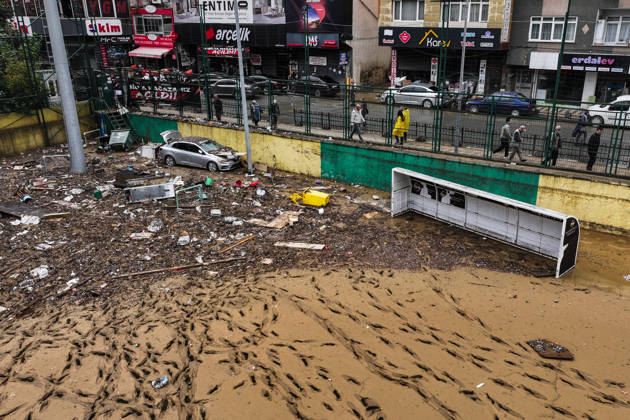 Aftermath of heavy rain in Istanbul ISTANBUL, TURKIYE - OCTOBER 16: An aerial view of mud-covered football fields and ongoing cleanup efforts at Ayazaga Sports Facilities in Istanbul, Turkiye, on October 16, 2026. Cleanup operations continue in areas affected by flooding and heavy rainfall that struck the city on October 14. Hakan Akgun Anadolu Istanbul Turkey. Editorial use only. Please get in touch for any other usage.  Copyright: x2026xAnadoluxHakanxAkgunx