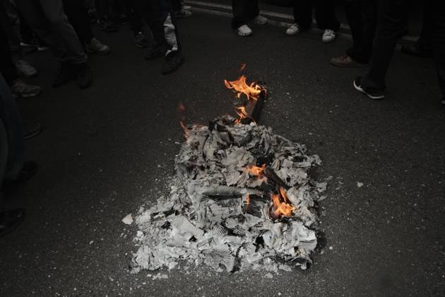 October 16, 2026, Turin, Italy: TURIN, ITALY, OCTOBER 16, 2026: Students demonstrate against deteriorating school buildings, insufficient education funding and job insecurity, calling for greater investment in education rather than military spending. Clashes break out in Piazza Castello, where police use water cannons and charge demonstrators. Earlier along the route, teachers link arms between students and police to prevent confrontation. Turin Italy  - ZUMAq101 20261016_zna_q101_145 Copyright: xJulianxNelajx