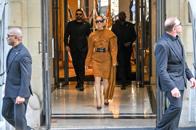 Céline Dion was spotted leaving the Royal Monceau hotel, heading toward the Plenitude Arena for the penultimate show of her concert series in the French capital, Paris, France, on October 16, 2026. Christian Liewig, Bestimage. Céline Dion was spotted leaving the Royal Monceau hotel, heading toward the Plenitude Arena for the penultimate show of her concert series in the capital, Paris, France, on October 16, 2026. Paris, France  Copyright: xChristianxLiewigx xBestimagexChristianxLiewigx xBestimagex