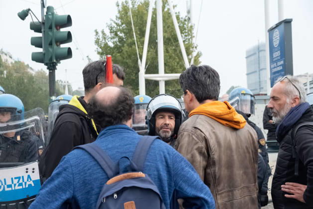 IPA89764409 - Some professors are trying to negotiate with the police to allow the student march to proceed during the student strike in Turin. Report from Turin, Italy, October 16, 2026  Copyright: xCamillaxBaronetto LiveMediax xCamillaxBaronetto LiveMediax IPA89764409