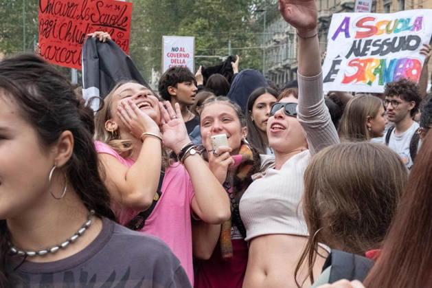 IPA89764436 - Some female students singing during the march at the student strike in Turin; Report from Turin, Italy, October 16, 2026  Copyright: xCamillaxBaronetto LiveMediax xCamillaxBaronetto LiveMediax IPA89764436