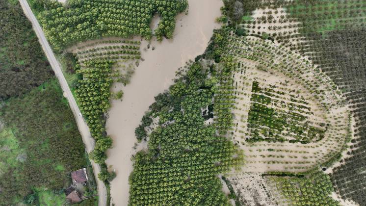 Heavy rains hit Duzce, Turkiye DUZCE, TURKIYE - OCTOBER 16: An aerial view shows floodwaters from the overflowing Melen River covering agricultural land near Demiracma village as heavy rain continues in the Akcakoca and Kocaali areas, on October 16, 2026 in Duzce, Turkiye. The river, which flows into the Black Sea, reached some residential areas after overflowing its banks. At Melenagzi Harbor, four small fishing boats reportedly capsized and drifted out to sea, while three others sank inside the harbor. Omer Urer Anadolu Duzce Turkey. Editorial use only. Please get in touch for any other usage.  Copyright: x2026xAnadoluxOmerxUrerx