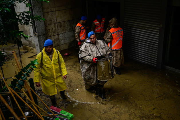 Gendarmerie teams support flood cleanup efforts in Istanbul ISTANBUL, TURKIYE - OCTOBER 16: Gendarmerie teams clear mud and debris from a flood-affected area in Sariyer as cleanup and repair efforts continue, on October 16, 2026 in Istanbul, Turkiye. The teams joined post-flood operations to help restore affected streets and support recovery work. Cem Tekkesinoglu Anadolu Istanbul Turkey. Editorial use only. Please get in touch for any other usage.  Copyright: x2026xAnadoluxCemxTekkesinoglux