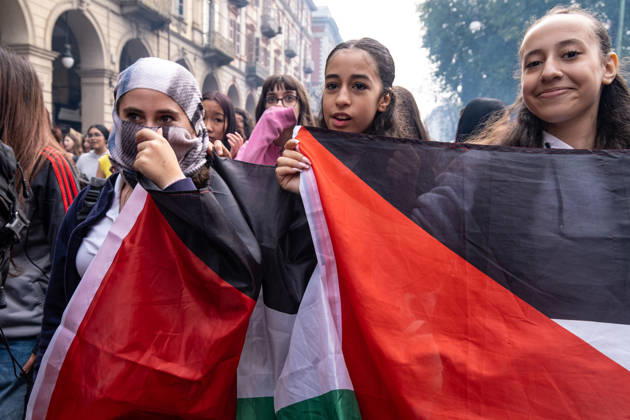 October 16, 2026, Turin, Piedmont, Italy: After days of occupations at many high schools across the city, following the French model, on Friday, October 16, in Turin, thousands of students took to the streets to protest the lack of resources in the school system and the inadequate condition of school buildings. The protesters marched through the city, stopping in front of Porta Susa, where teachers formed a human chain to separate them from the police. Lastly, in Piazza Castello, the police used water cannons and tear gas to disperse the demonstration, which had arrived outside the police headquarters. Turin Italy  - ZUMAs377 20261016_znp_s377_054 Copyright: xPietroxStariccox
