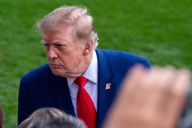 October 16, 2026, Washington, Dc, United States: President Donald Trump boards his helicopter for the start of a trip to Georgia on October 16, 2026. Washington United States - ZUMAl312 20261016_znp_l312_014 Copyright: xAndrewxLeydenx