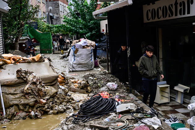 Cleanup and water drainage operations continue in Istanbul ISTANBUL, TURKIYE - OCTOBER 16: Local shopkeepers and residents clean mud, water, and debris from their shops and workplaces in the Ayazaga neighborhood of Sariyer district, Istanbul, Turkiye on October 16, 2026. Clean-up and water drainage operations continue uninterrupted following torrential rains on October 14 that inundated ground-floor businesses and disrupted local commerce across the district. Cem Tekkesinoglu Anadolu Istanbul Turkey. Editorial use only. Please get in touch for any other usage.  Copyright: x2026xAnadoluxCemxTekkesinoglux