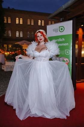 Diabetes Charity Gala 2026 Lyn Künstner Diabetes Charity Gala 2026, Bar jeder Vernunft, Berlin, Date: October 16, 2026 Copyright: xEventpress Kratschx