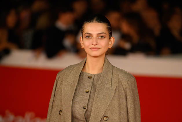 Entertainment Bilder des Tages News - Rome Film Fest 2026 - Day 4 Ghjuvanna Benedetti attends the red carpet Iun Jeu Dangereux Premiere during the 21th Rome Film Fest at Auditorium Parco della Musica on October 16, 2026 in Rome, Italy. Rome Auditorium Parco della Musica Ennio Morricone Italy Copyright: xFabrizioxCorradettix xLiveMediax LPN_2748284